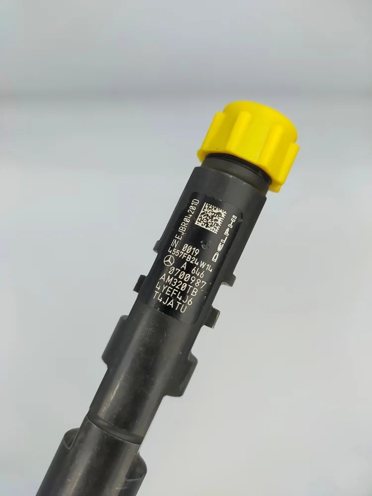 Injecteur Mercedes-Benz  A6460700987  EJBR04201D