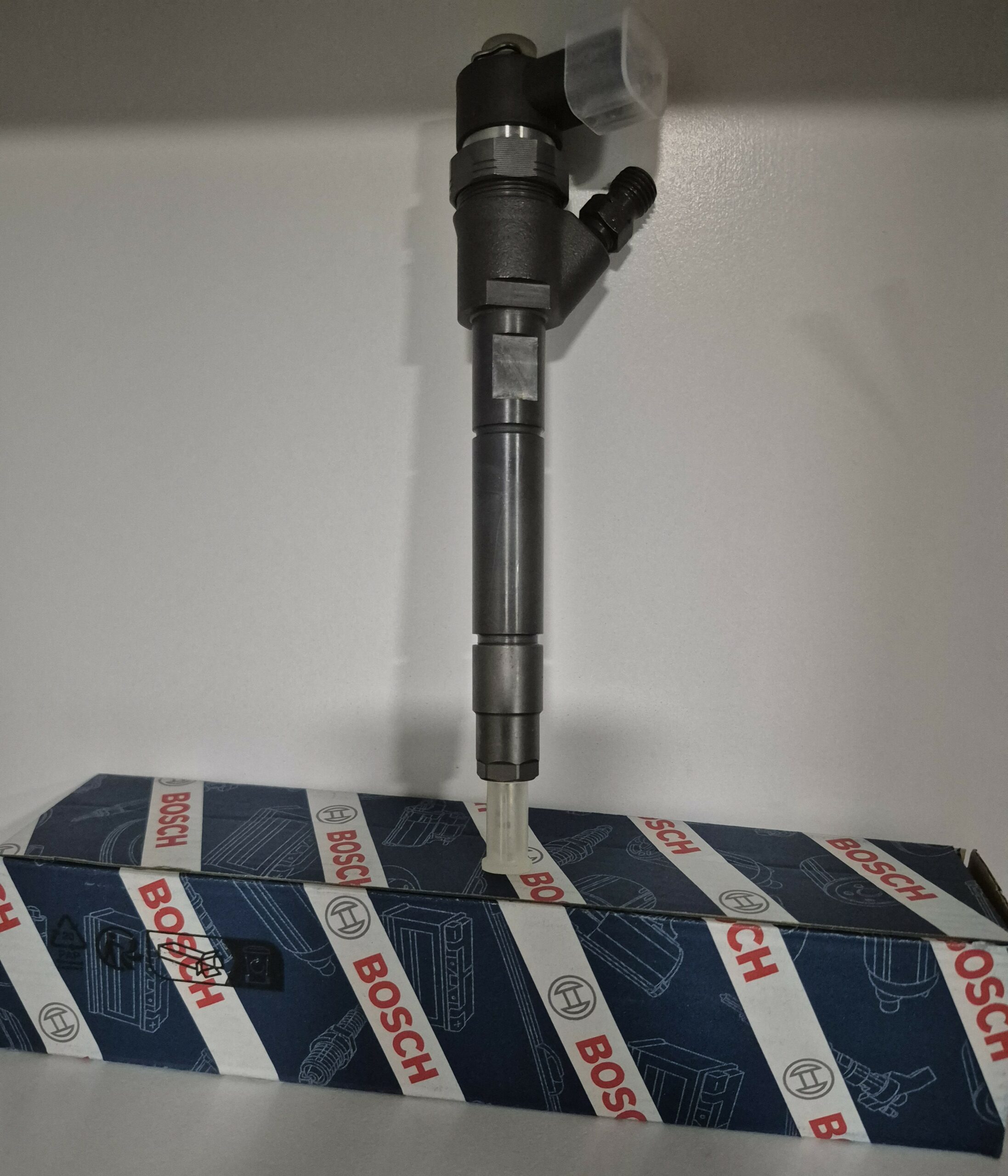 INJECTEUR BOSCH NEUF  0445110229